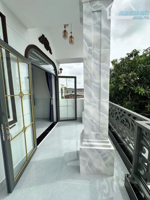 Bán nhà lầu 5 x 30 trường chinh hiệp ninh chỉ có 3 tỷ 060 - 9