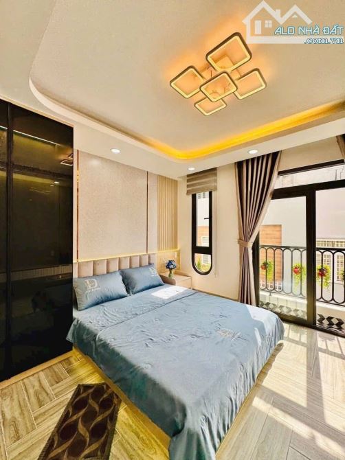 NHÀ ĐẸP 5 TẦNG NGAY EMART 2 HXH VÀO NHÀ - 45m2 VUÔNG A4 - 6.9 TỶ - 9