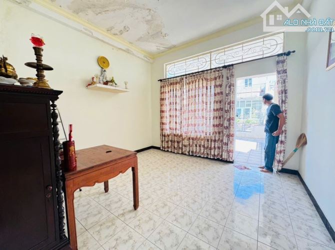 SÁT RẠCH XUYÊN TÂM - CHỦ CẦN TIỀN BÁN GẤP – GIẢM 2 TỶ – CÒN 13.9 TỶ (CÒN TL MẠNH) - 9