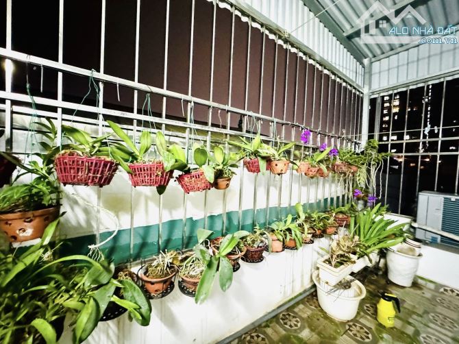 NHÀ CHỦ XÂY TÂM HUYẾT ĐẸP NGÔ QUYỀN HÀ ĐÔNG PHÂN LÔ NGÕ RỘNG 31M2 5 TẦNG 8 TỶ - 9