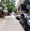 BÁN NHÀ LÁNG HẠ - DT 64m2. 2 Ô TÔ TRÁNH - GARA Ô TÔ + Ô CHỜ THANG MÁY + 2 THOÁNG