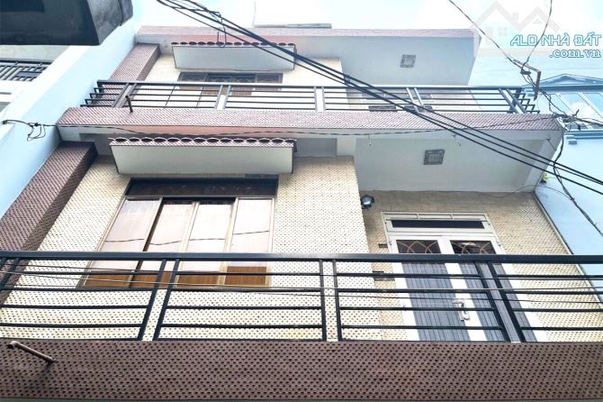 Bán nhà Thích Quảng Đức, Phú Nhuận, 6m x 5m, 3 Tầng, gần Mặt tiền - Giá 5.8 tỷ TL