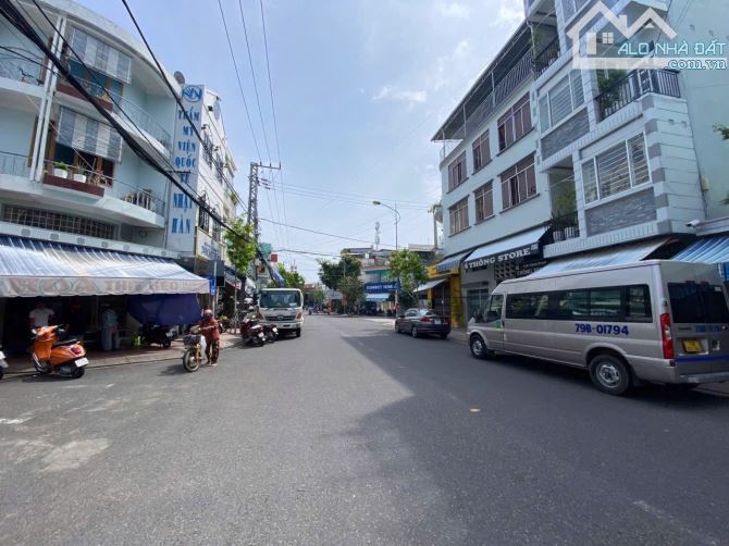 Bán lô đất chiều ngang 9,7m nằm trên đường Cửu Long rộng 16m