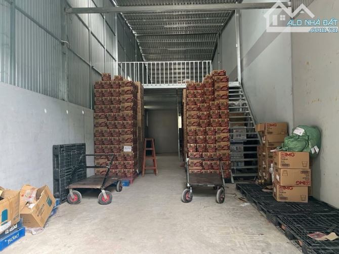 Cho thuê kho 195 m2 Cồn Khương tiện chứa hàng 6 triệu