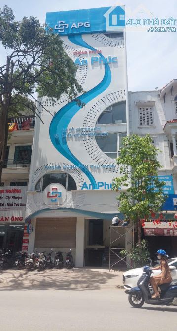 (Mới koong ) Mặt phố Giáp Bát  52m2 6T – Thang máy – Kinh doanh