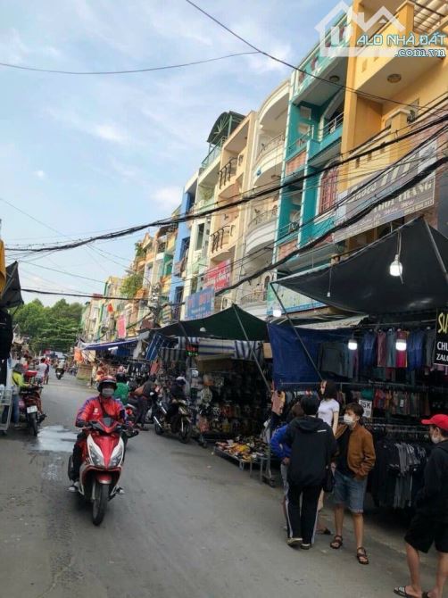 Mặt tiền đường số 17 P.11 GV, trong chợ HTT, 4 x 16 , chỉ 12 tỷ