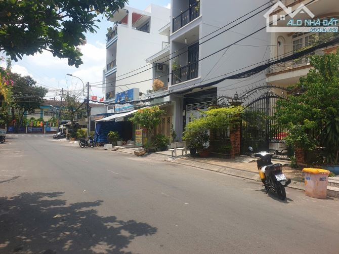 🏭BÁN NHÀ MẶT PHỐ ĐƯỜNG SỐ 11 PHƯỜNG TÂN KIỂNG, QUẬN 7 🌟 💰 Giá chỉ 12.5 tỷ