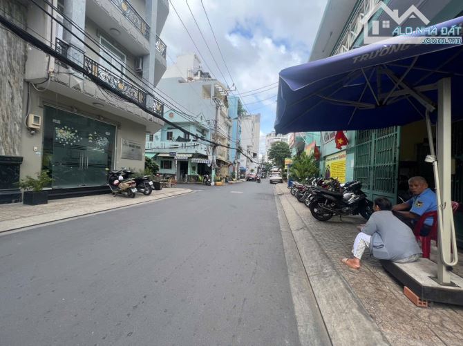 Bán Toà Nhà 12x17m Hẻm Vip Nguyễn Cửu Đàm-Diện Tích Sử Dụng 1250m2-Xây Hầm 6 Lầu