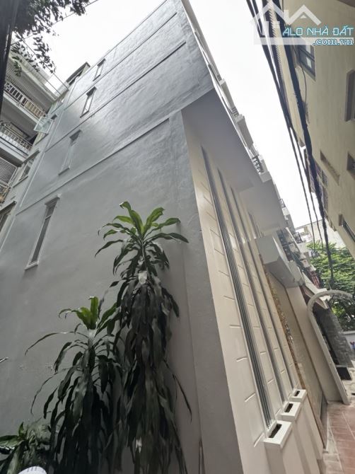 TRẦN CUNG CẦU GIẤY, LÔ GÓC 5 TẦNG 40M2, VÀI BƯỚC TRÂN RA PHỐ Ô TÔ TRÁNH. Nhỉnh 9 tỷ