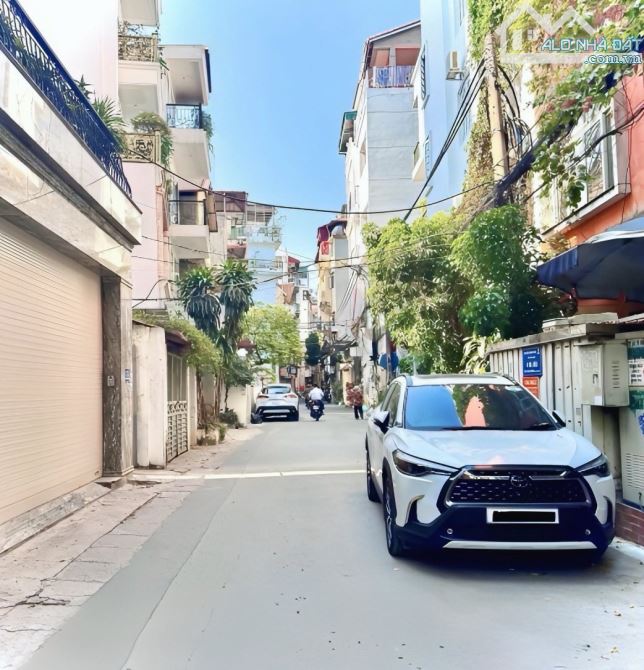 bán gấp nhà  tại ĐỨC GIANG - 50m 4tầng lô góc đường Ô TÔ TRÁNH - chỉ hơn 10tỷ ạ