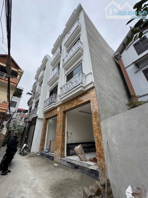 🔥**SỐC GIÁ - 5 TẦNG ĐƠN LẬP, CHỈ 5.2TỶ NGAY NGÃ 4 CANH!**🔥