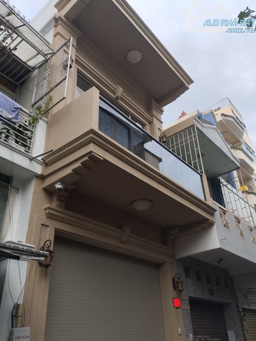 🏢 MẶT TIỀN HUYỀN QUANG – QUẬN 1 – 60M² – 2 TẦNG – GIÁ CHÀO 18.X TỶ