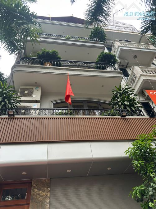 BÁN NHÀ PHỐ NGUYỄN VĂN NGỌC - LIỄU GIAI - BA ĐÌNH - VỈA HÈ - Ô TÔ TRÁNH - 55M2 - 6 TẦNG