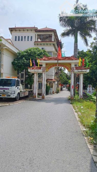 NHÀ 4 TẦNG TRUNG TÂM YÊN VIÊN - Ô TÔ ĐỖ SÁT CỬA - 4.3 TỶ