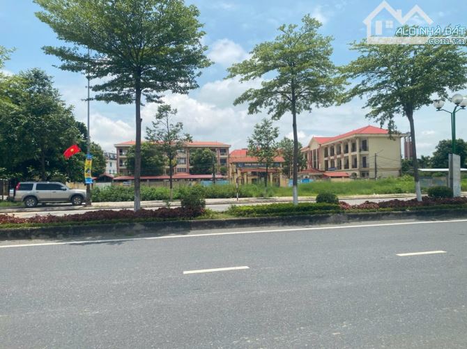 BÁN NHÀ 2 TẦNG MẶT QL1 THỊ TRẤN LIM , BẮC NINH KINH DOANH BẤT CHẤP