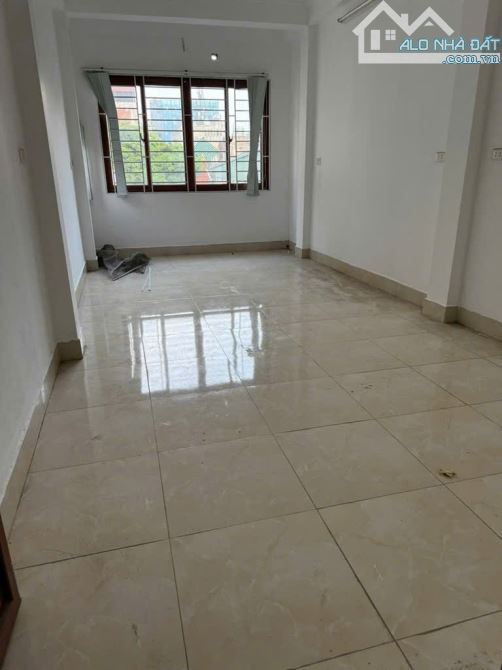 BÁN NHÀ CẦU GIẤY, Ô TÔ, KINH DOANH, DT 44m , 6 TẦNG CHỈ 13,5 TỶ!