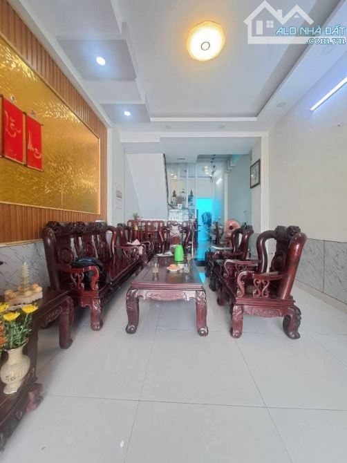 Bán nhà đường thạnh Lộc 15 quận 12