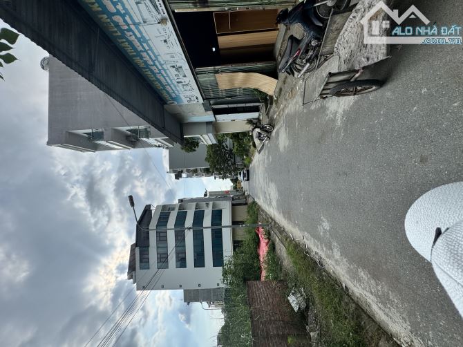 BÁN ĐẤT PHÂN LÔ Ô TÔ TRÁNH LAI XÁ HOÀI ĐỨC 95M2 MT6M GIÁ 13.6 TỶ