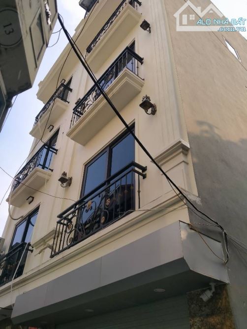 NHÀ LÔ GÓC AN KHÁNH 10M Ô TÔ NỘI THẤT RẤT ĐẸP