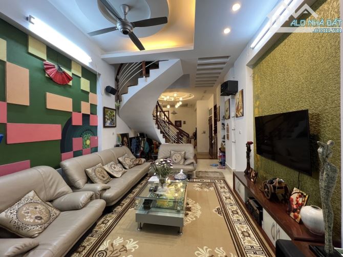 ĐỘI CẤN BA ĐÌNH 66M 14TỶ 4T MT 4M NHÀ MỚI NỘI THẤT ĐẸP NGÕ NÔNG GẦN PHỐ