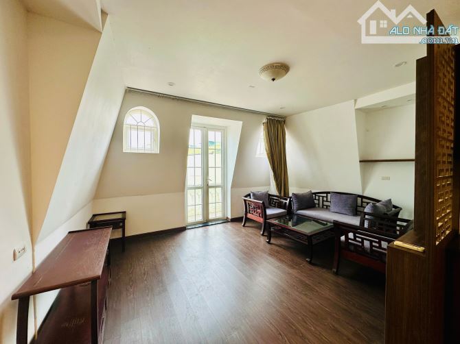 Cho thuê căn hộ thang máy tầng 7 đủ tiện nghi gần hồ Trúc Bạch, Trần Tế Xương
