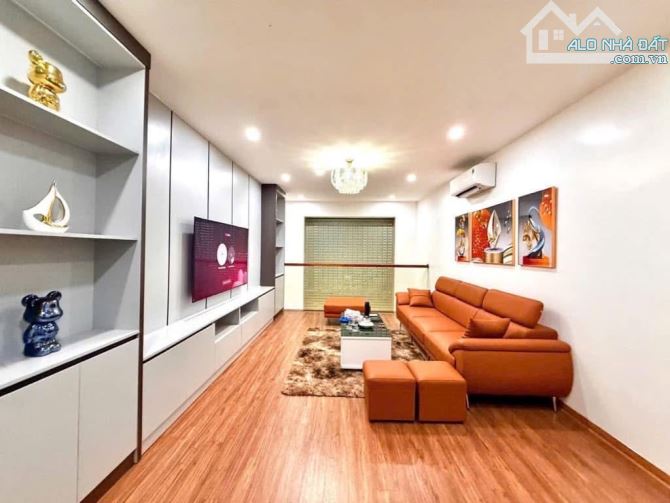 Lô góc 2 mặt thoáng nhà sát đường Hồ Tùng Mậu-vỉa hè-ô tô tránh - diện tích lên đến 80m
