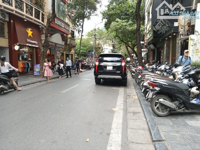 Bán nhà Mặt Phố Nhà Chung - cạnh Hồ Hoàn Kiếm, P Hàng Trống DT 220m2, MT 10m - 150 Tỷ - 1