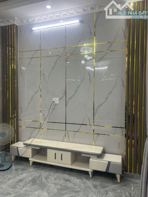 Bán Nhà 3 Tầng, 5.3x9.5, Đào Tông nguyên, TT nhà Bè, Hẻm Xe Hơi. Giá Nhỉnh 5 tỷ. - 1