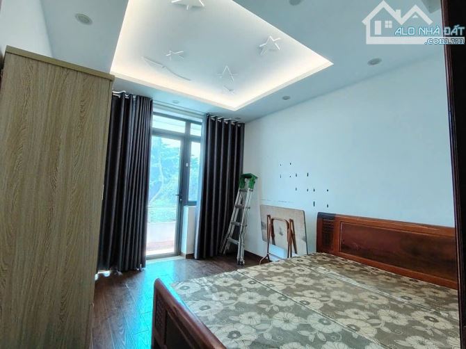 nhà RẺ CÓ 102 PHỐ Tam Khương, Đống Đa, Hà Nội, 56m2 giá 10.5 tỷ Ô TÔ KINH DOANH. - 1