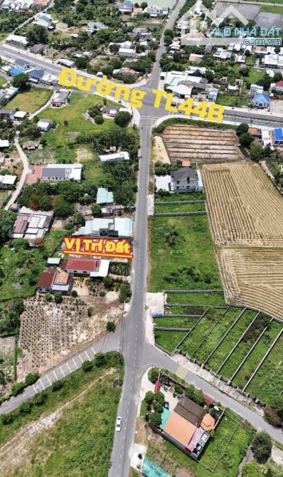 Phước Hải- trục chính mặt tiền kinh doanh- ngay ngã tu tỉnh lộ 44b-dt:390m2-10mx39m-73 tc - 1