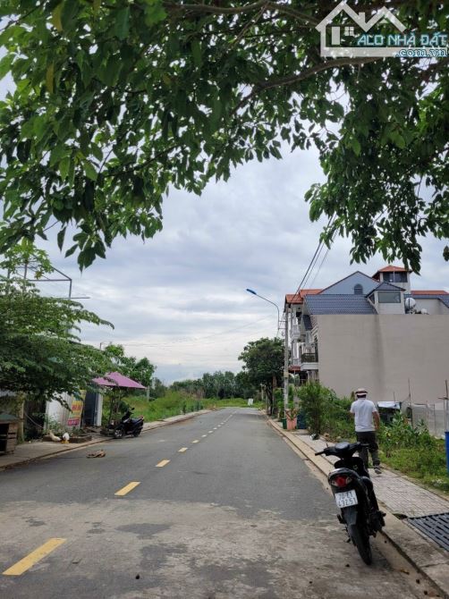 Bán đất nhà phố view sông lớn DT:80,6m2 (5,75x 14 )  hạ tầng đẹp - 1