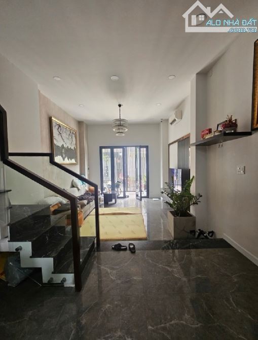 Khu VIP Bàu Cát - ngang 4,1x13m - xe hơi ngủ nhà - Tặng Full Nội thất - 1
