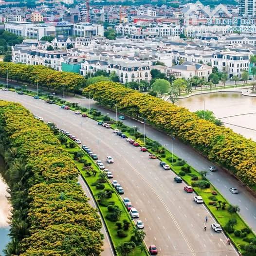 BÁN NHÀ GIANG BIÊN NHỈNH 4.X TỶ, DIỆN TÍCH 42M2, MT4.5M, 4.5 TẦNG, GIÁ 3.X TỶ - 1