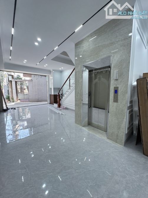 NHÀ MỚI TINH - FULL NỘI THẤT CAO CẤP -THANG MÁY XỊN XÒ - VỪA Ở VỪA KINH DOANH - 1