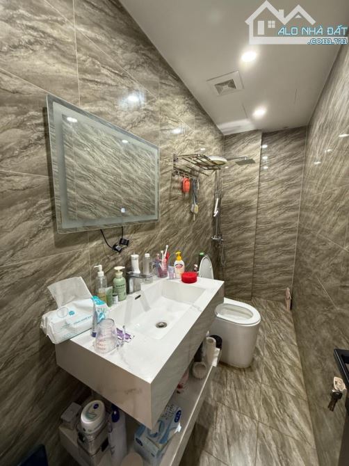 Bán Nhà Dịch Vụ Phân Lô Mỗ Lao 50m2 MẶT TIỀN 6.5m THANG MÁY 18.4 Tỷ - 1