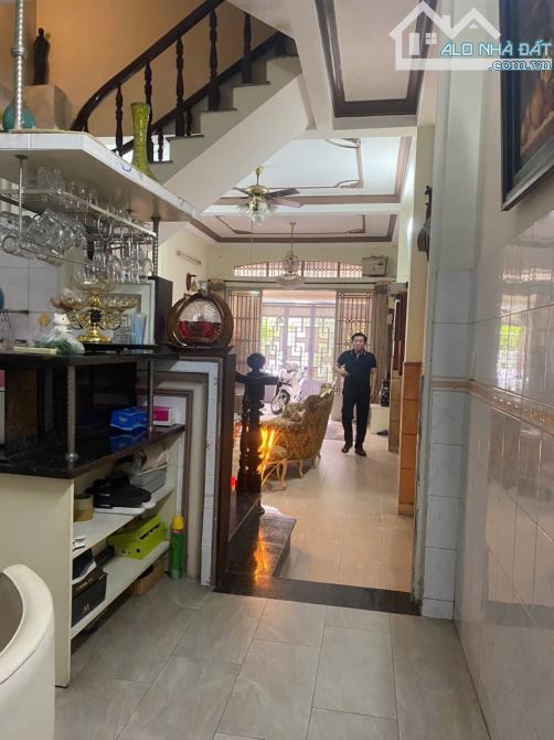 Bán nhà hẻm 198 Thoại Ngọc Hầu, phường Phú Thạnh, quận Tân Phú dt 4x16m 3 lầu giá 8,6 tỷ - 1