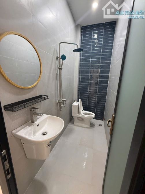 Nhà 1 trệt 1 lầu hẻm 311 Nguyễn Văn Cừ - 1