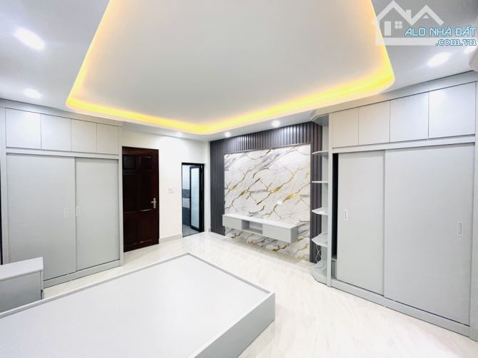 BÁN NHÀ MIÊU NHA - TÂY MỖ - Ô TÔ ĐỖ - FULL NỘI THẤT - 33M X 5 TẦNG - GIÁ 5,55 TỶ - 1