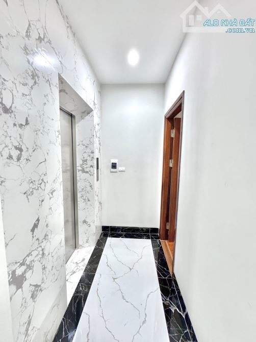 BÁN NHÀ ĐƯỜNG ĐỊNH CÔNG THƯỢNG. GARA Ô TÔ. NHÀ MỚI. THANG MÁY. 60M2 - 7 TẦNG. - 12