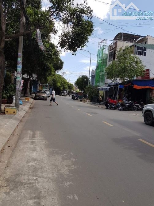 Bán nhà căn góc MT Trần Quang Cơ Tân Phú 8x20m đúc 3 lầu (cách Thạch Lam 300m) - 2