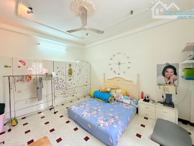 👉Bán nhà, đường Lê Lai P 12 TÂN BÌNH NGANG 6,6M ,102M2 , 3 Tầng   Giá chỉ nhỉnh 10Tỷ, - 2
