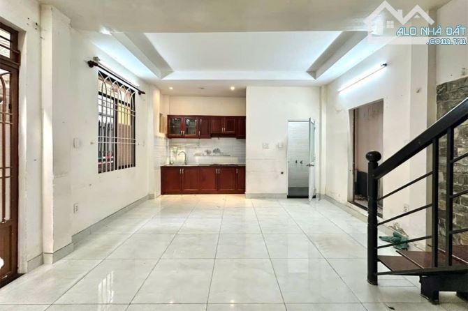 Bán nhà Thích Quảng Đức, Phú Nhuận, 6m x 5m, 3 Tầng, gần Mặt tiền - Giá 5.8 tỷ TL - 2