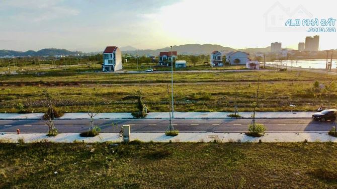 Ott4 Thuỷ Thanh Hạ Tầng Đẹp,Điện Ngầm vị trí Tiềm Năng - 2