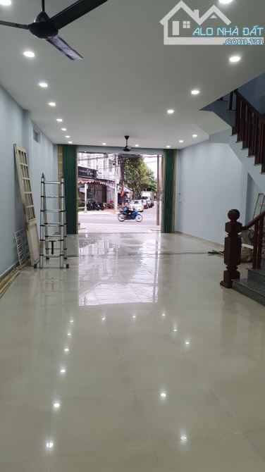SẬP HẦM BÁN NHÀ MẶT TIỀN NÚI THÀNH – 115M² – 2 TẦNG – NỞ HẬU – GẦN ĐH KIẾN TRÚC, CHỢ - 2