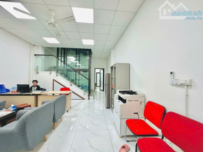 (Mới koong ) Mặt phố Giáp Bát  52m2 6T – Thang máy – Kinh doanh - 2