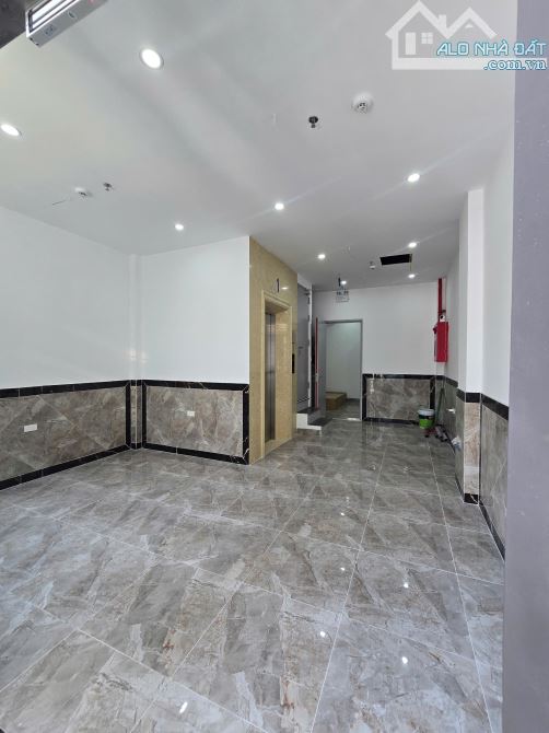 Cho thuê CHDV ở Phú Diễn 32 phòng – full nội thất – 5 tầng - 2