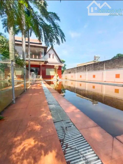 Biệt Thự Sân Vườn Phường Bửu Long .Diện tích : 1.850m2. Gần Bờ Kè Sông ĐỒNG NAI - 2
