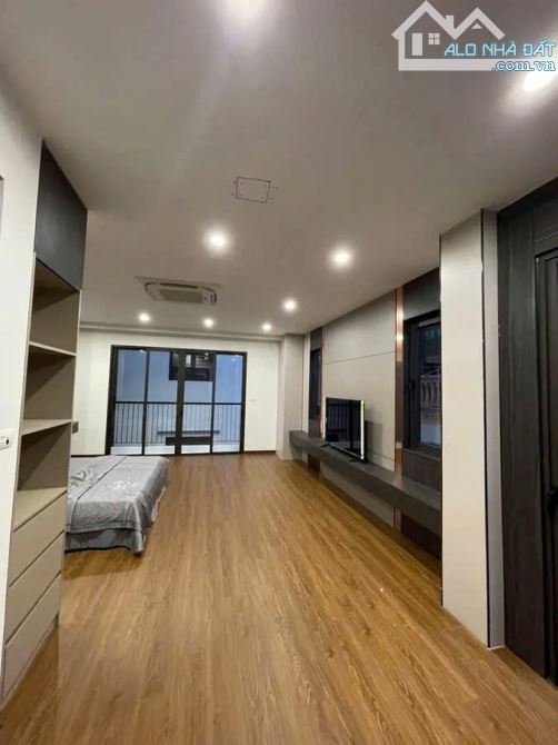 VIP-NHÀ DÂN XÂY PHỐ THẠCH CẦU–35M2 x 3 TẦNG–ÔTÔ TRÁNH–NGÕ THÔNG–CHỈ HƠN  5 TỶ - 2