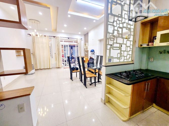 Bán nhà 2 lầu hẻm 125 đường Nguyễn Thị Tần P.Rạch Ông Quận 8 - 2
