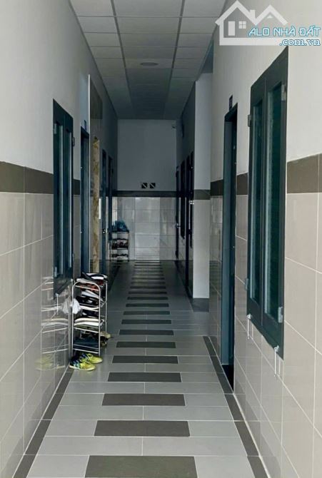 BÁN NHÀ NGANG HIẾM 9.1M – TỔNG DT 140M2 THÂN NHÂN TRUNG – NGAY GA T3 - 2